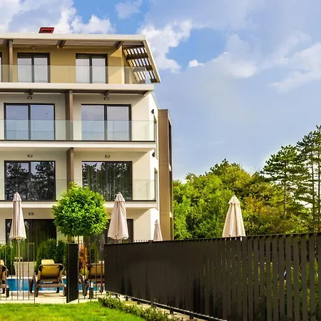 Open Sea Panorama ابزور